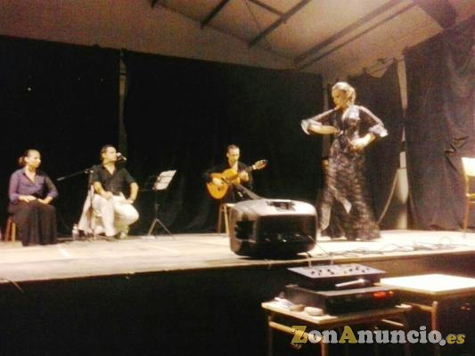 Grupo de flamenco y copla para fiestas, bodas...etc.